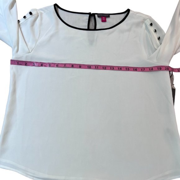 Women's NWT Vince Camuto‎ Black Button Split Sleeve Satin Blouse PM - Picture 4 of 5